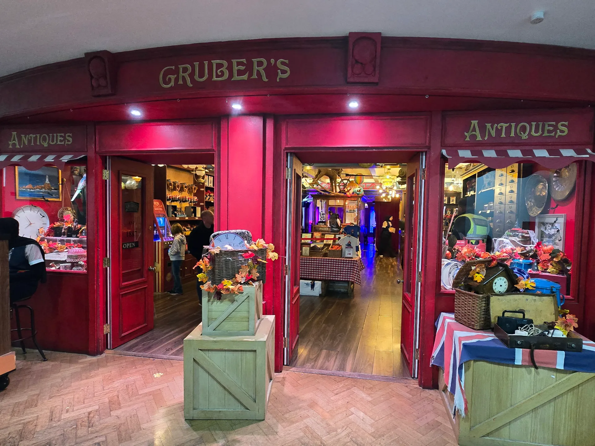 Paddington in Pero Fotospot im Paddington Store