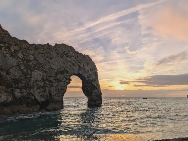Sunset at Durdle Door: When golden light meets icy wind