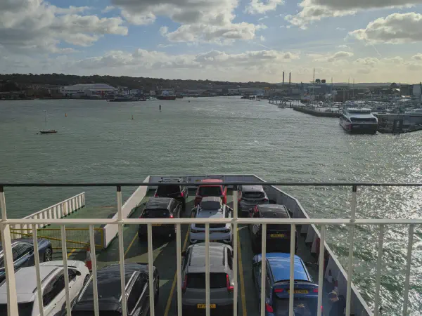 Die Fähre voll in Fahrt