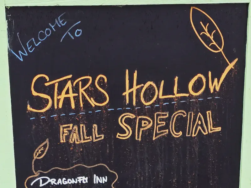 Blackboard announcing the Stars Hollow Fall Special